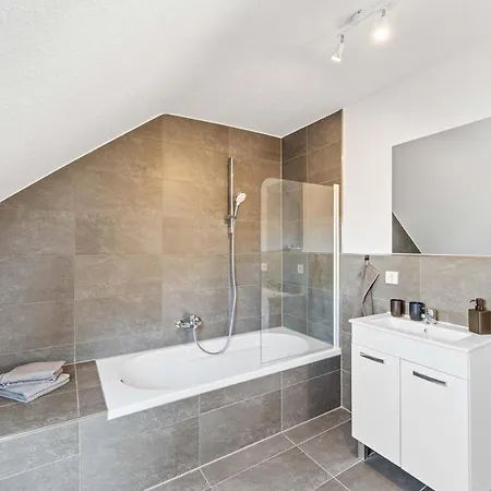 Casa Bergstrasse 3 *