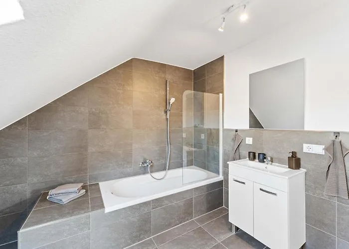 Casa Bergstrasse 3 *